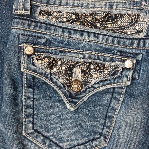 Miss me boot cut jeans, inseam 32 rise 7 firm price - Picture 5 of 6